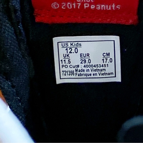 Vans Peanuts Snoopy SK8-hi black suede white canvas high top shoes - Picture 8 of 8